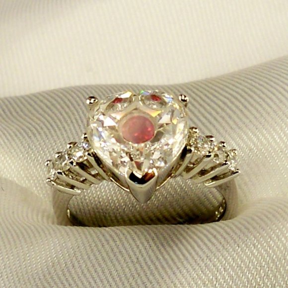 New Ruby Red Inside Heart Cubic Zirconias Silver DESIGNER Ring - Picture 2 of 10